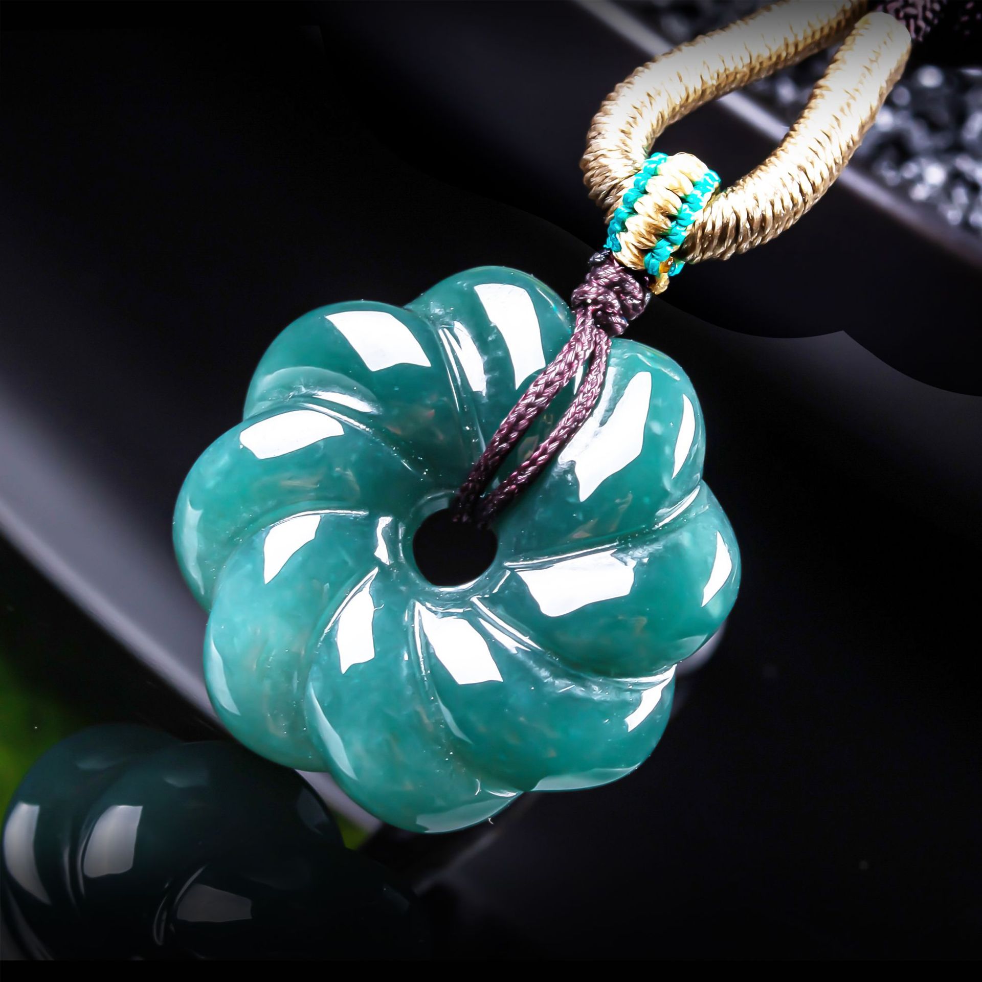 Jewelry & Watches Company - Colar com Pingente de Flor de
