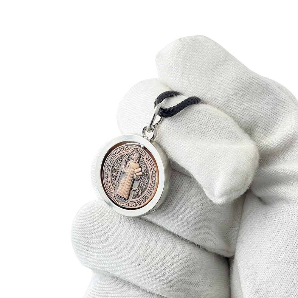 Jewelry & Watches Company - Novo Colar Medalha de São Bento