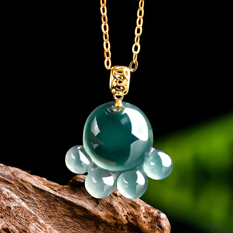 Colar com Pingente de Jade Nat - Jewelry & Watches Spółka Z Ograniczoną Odpowiedzialnością avaliação e preço
